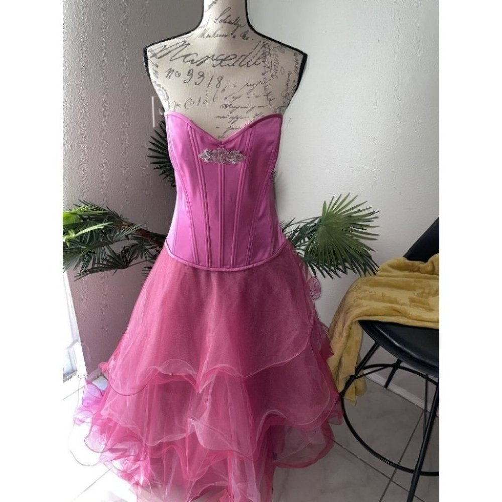 Strapless Floor Length Fuchsia Gown Size 12